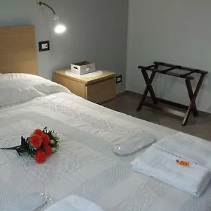 Apartment And, Cefalù